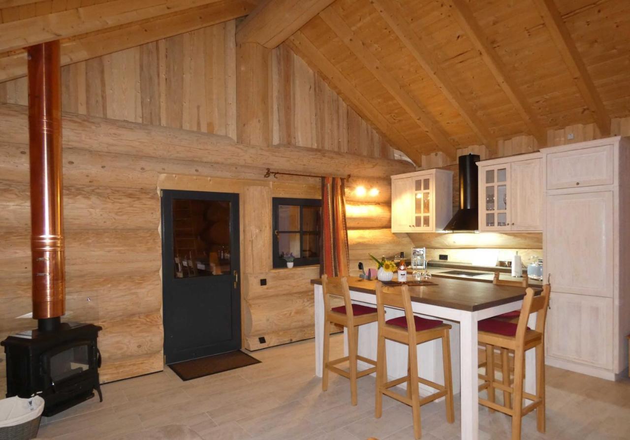 Naturstammhaus Tollensesee Gross Nemerow Ngoại thất bức ảnh